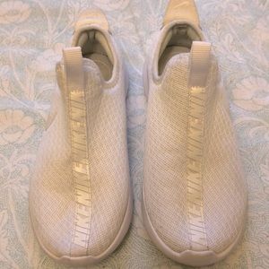 Women’s Nike slip-on sneakers All White size 6